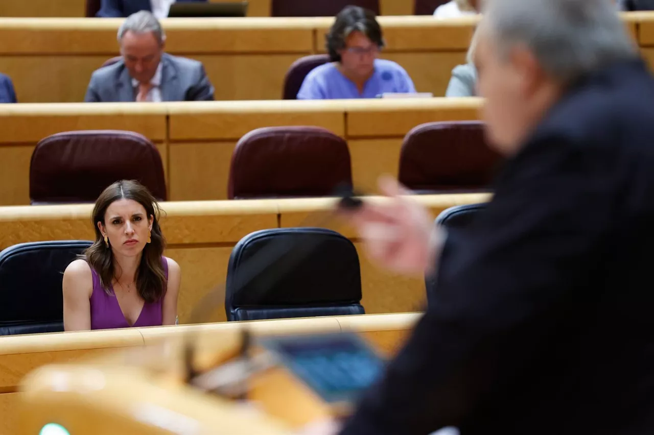 La ministra de Igualdad, Irene Montero, durante la sesión en el Senado. Foto: EFE