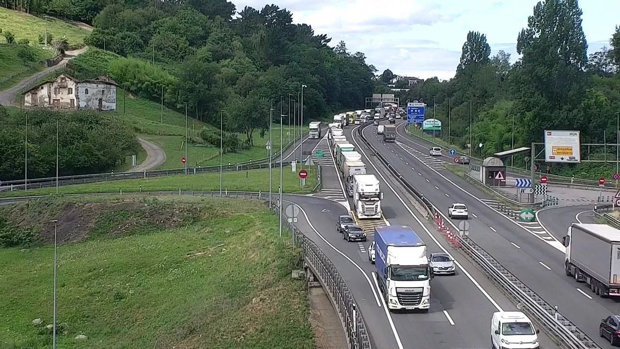 Autopista AP-8 en Irun. Imagen: @trafikoaEJGV