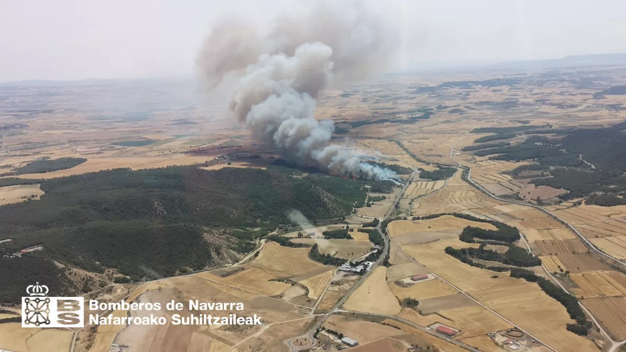El incendio de Carcastillo. Foto: Bomberos de Navarra.