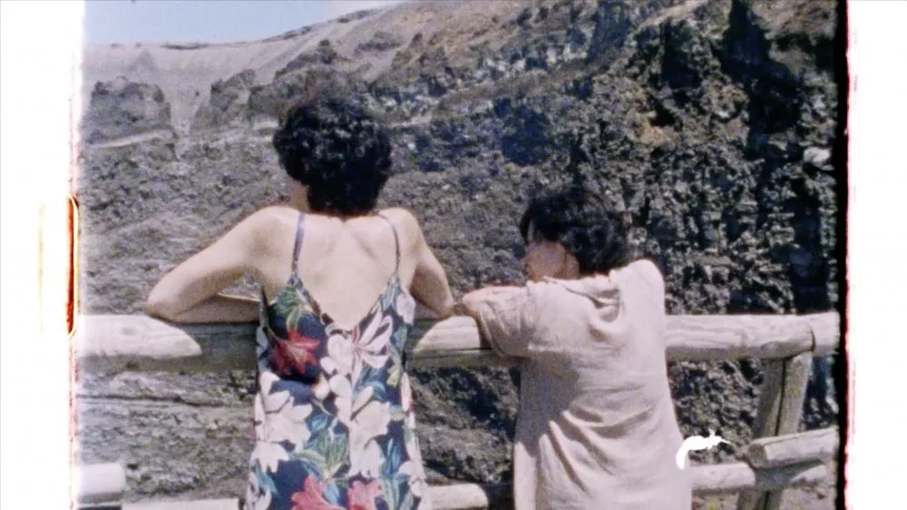 "A los libros y a las mujeres canto" Maria Elorzaren filma