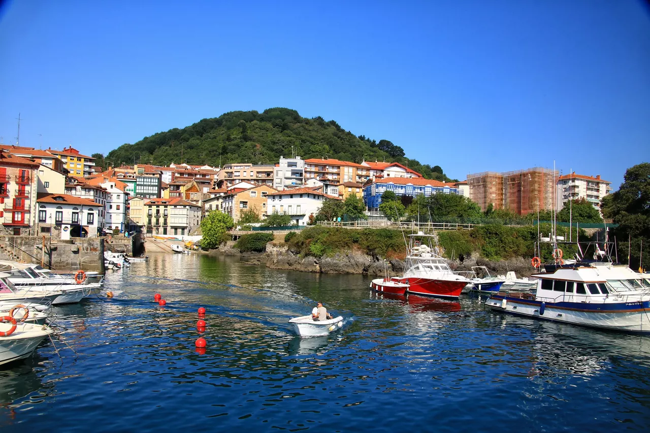 MUNDAKA EGUZKIA SOL SOLEADO CALOR BEROA EGILEA VICTOR URIARTE