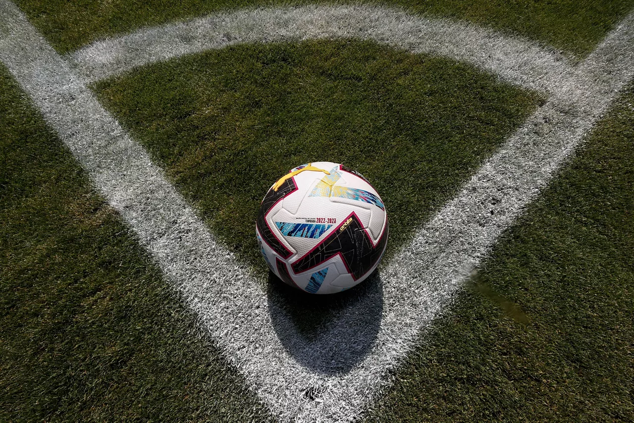 LaLiga EA Sportseko baloia.