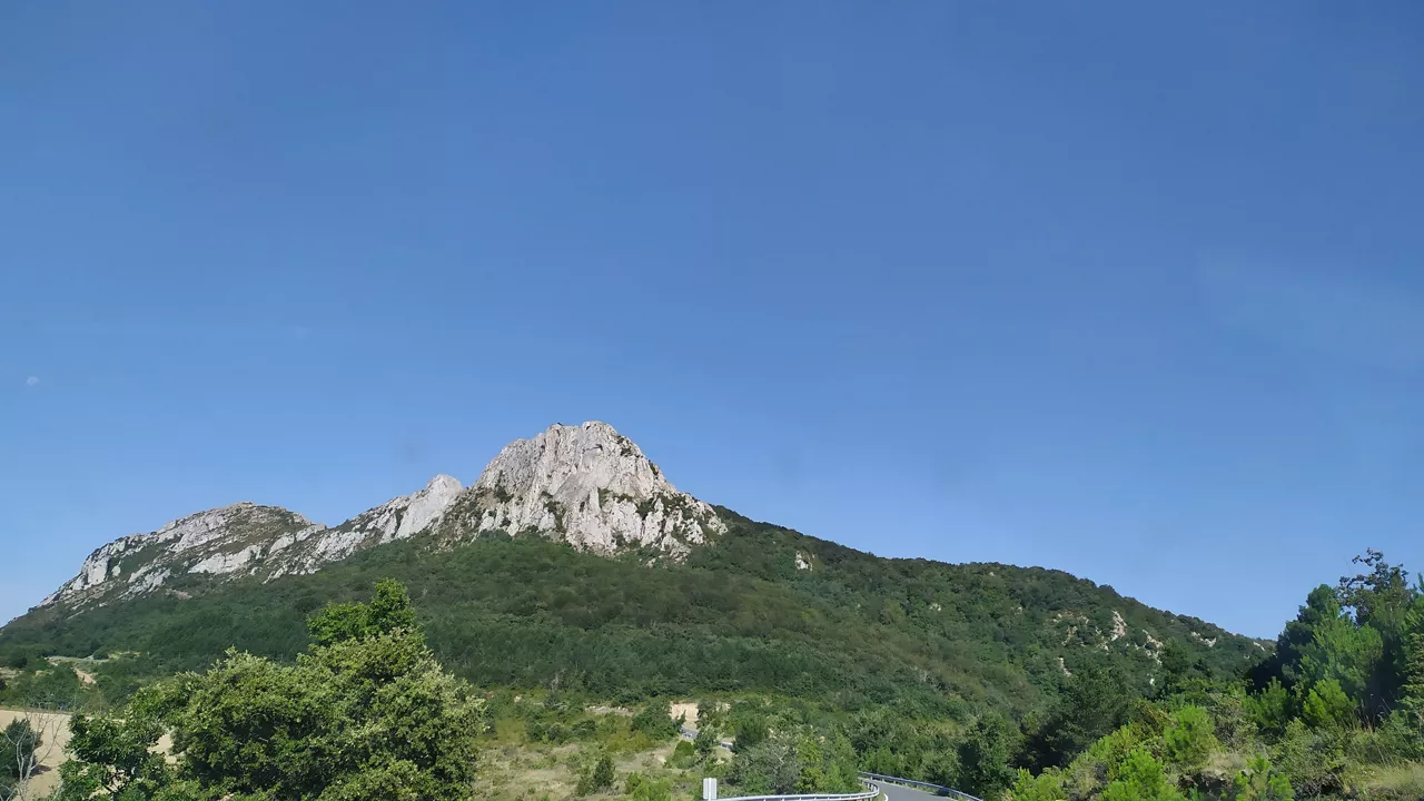 El rescate se ha llevado a cabo en el León Dormido. Foto del usuario de eitb.eus Joseba Sautua.