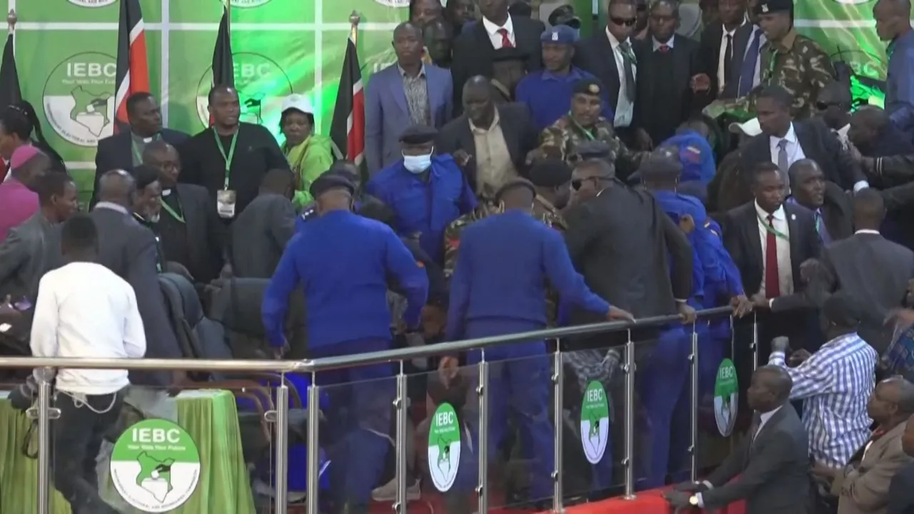 Istiluak Kenyan. Agentzietako bideo batetik ateratako irudia.