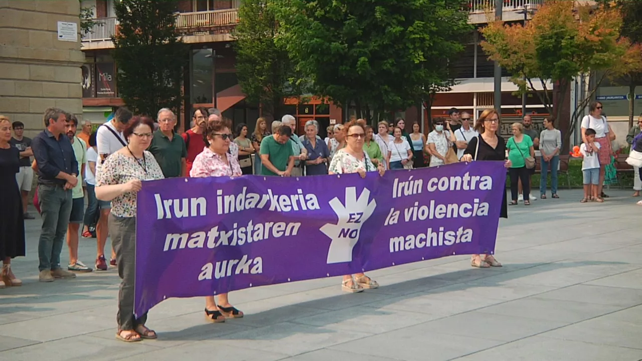 Elkarretaratzea Irunen. EITB Mediaren bideo batetik ateratako irudia.