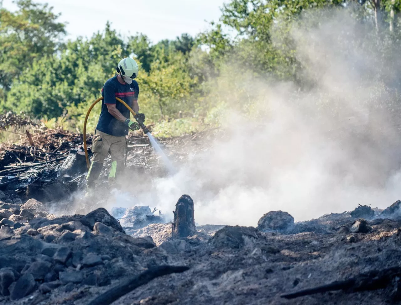 Incendio en Basuri (EFE)