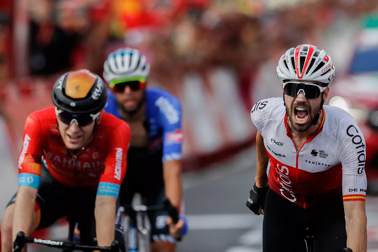 Jesus Herrera (Cofidis) garaipena ospatzen