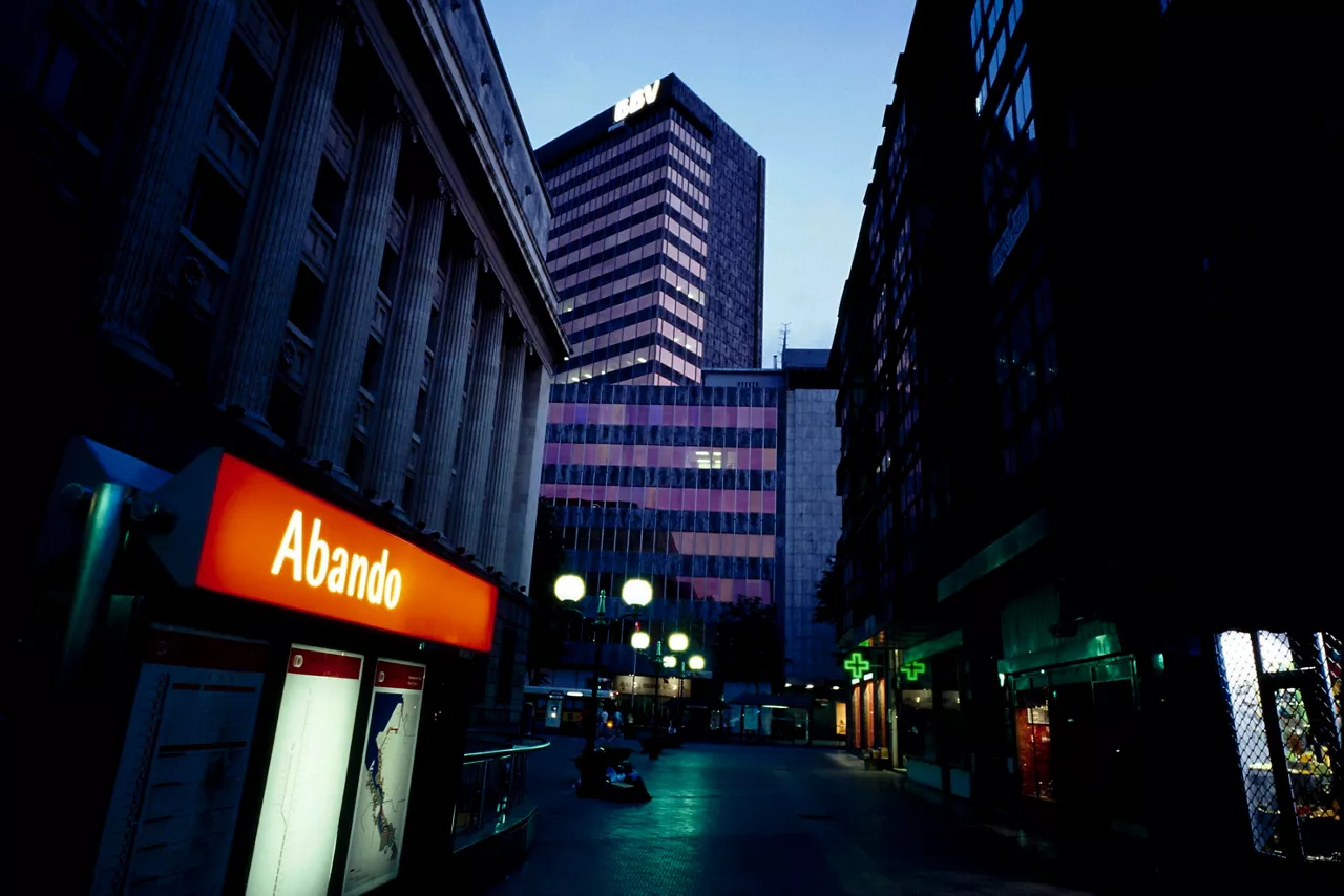 Abando-Berastegi geltokiaren irteera Bilbon. Argazkia: Mikel Arrazola | Irekia