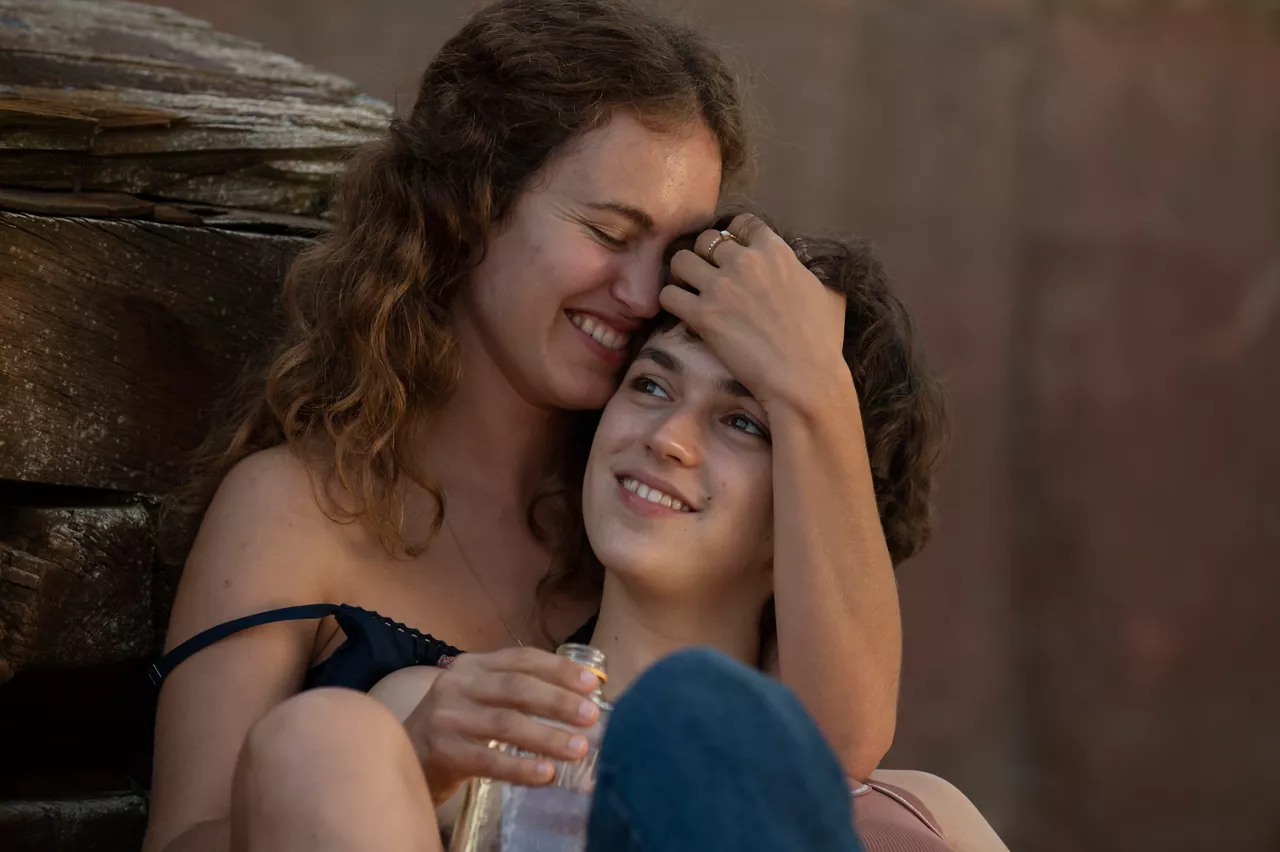 Alicia Falcó eta Elena Tarrats "Las buenas compañías"eko protagonistak