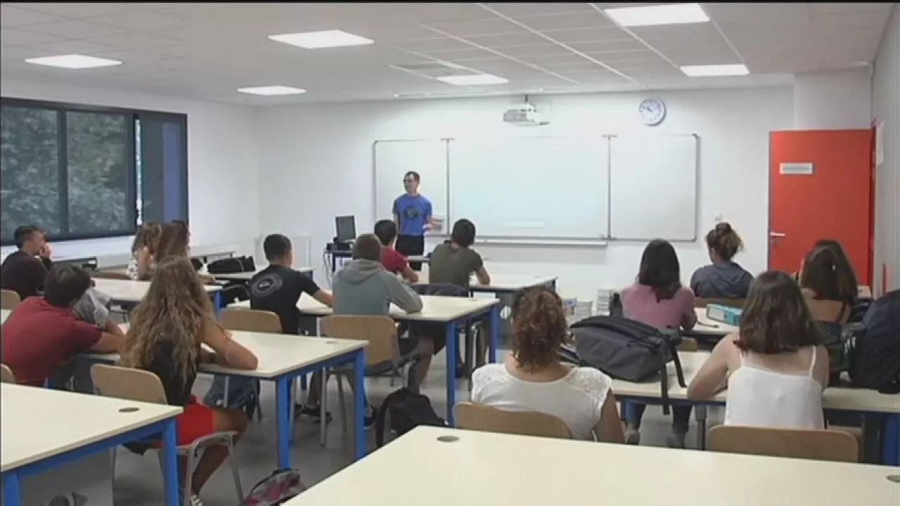 Gaur abiatu dituzte eskolak Ipar Euskal Herrian.