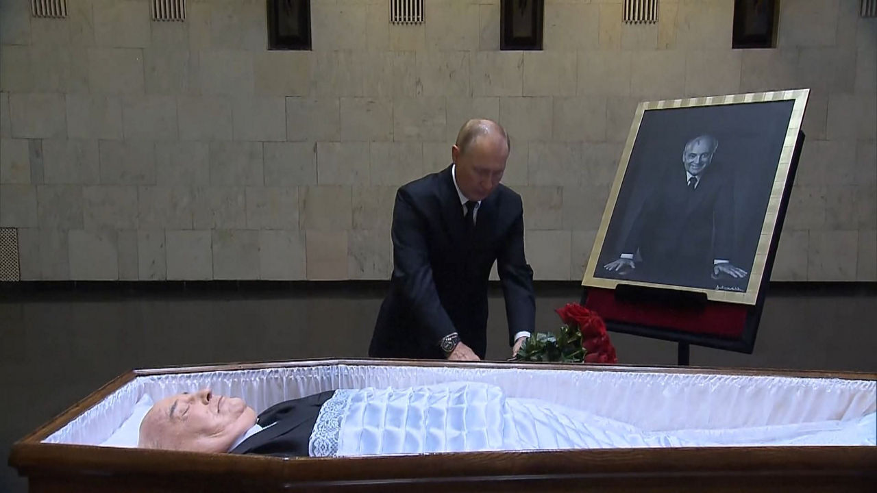 Putin, con Gorbachov.