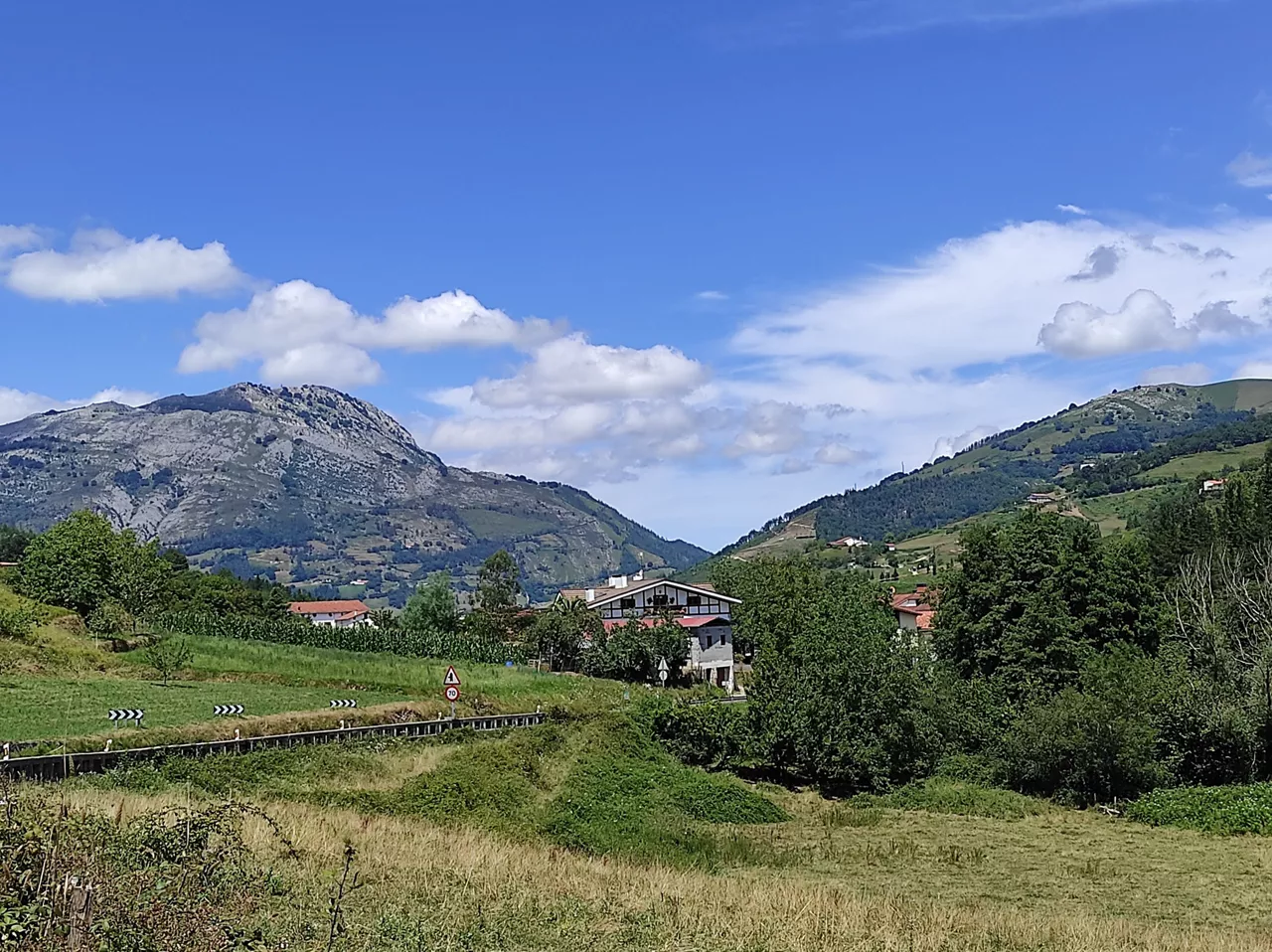 Izarraitz mendikatearen irudia, Azkoitin. Argazkia: Josune Ugarte