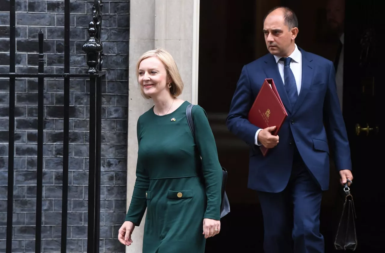Truss, a su salida del número 10 de Downing Street.