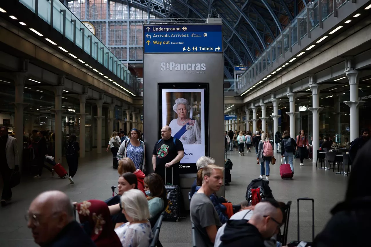Londres, el día después de la muerte de Isabel II. Foto: EFE