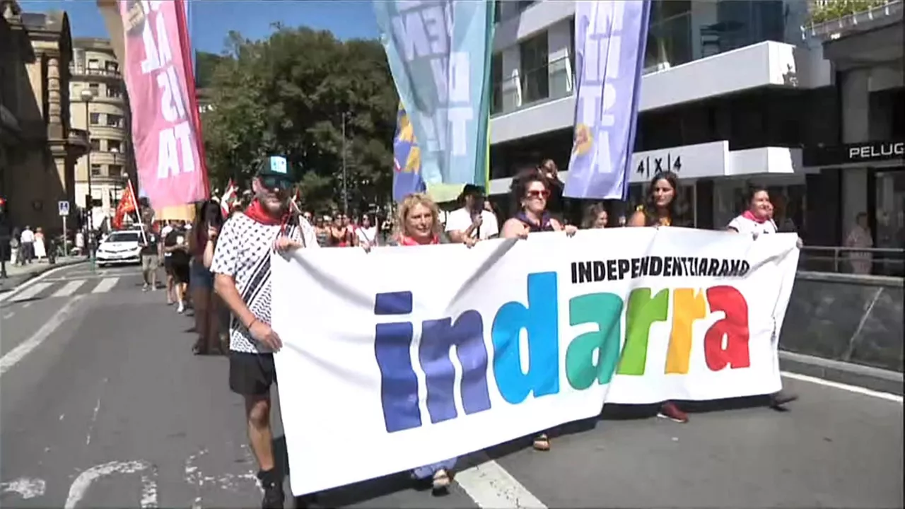 Inicio de la manifestación. Captura de imagen de un vídeo de EITB Media.