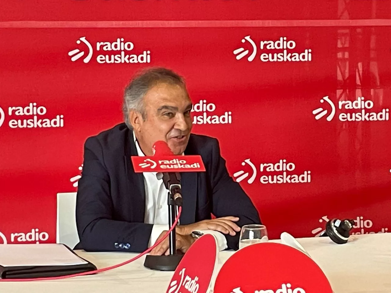 Eduardo Aretxaga, Confebaskeko zuzendari nagusia. Argazkia: EiTB Media