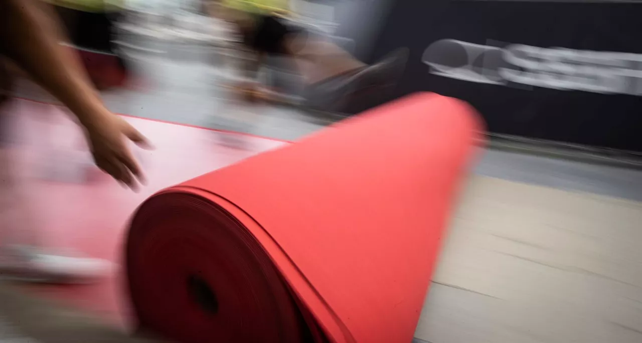 Alfonbra gorriak zabalduta daude dagoeneko Donostian. Argazkia: Efe.