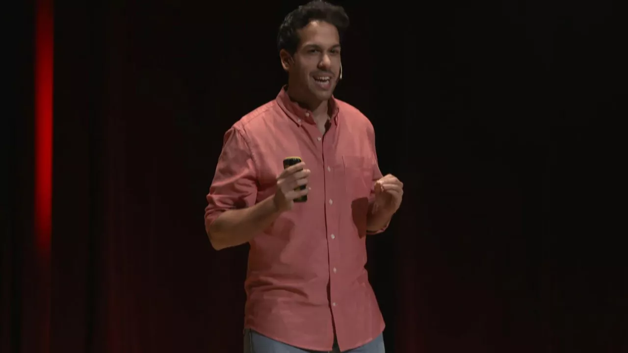 Álvaro Morales