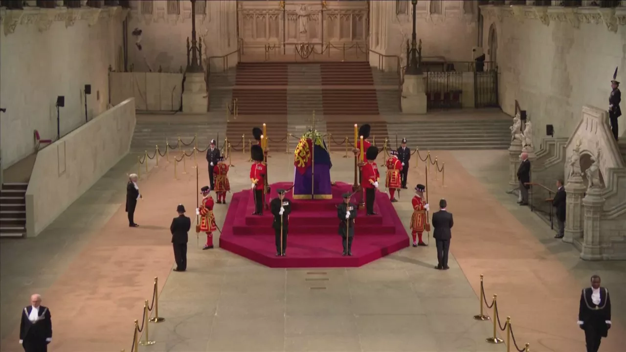 Cierre de la capilla ardiente. Imagen obtenida de un vídeo de EITB Media.