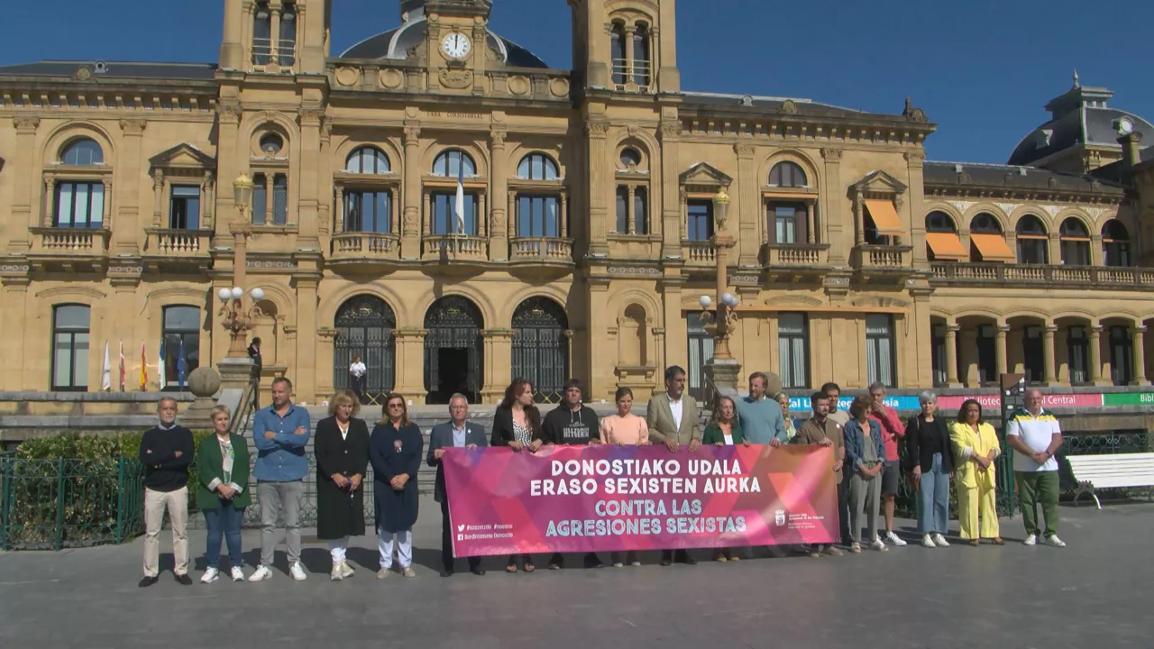 Elkarretaratzea Donostian. EITB Mediaren bideo batetik ateratako irudia.