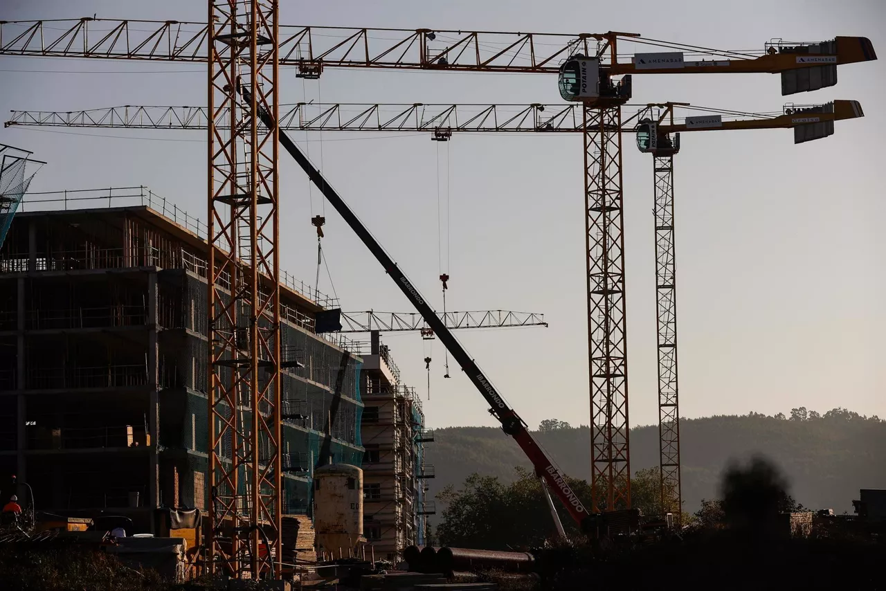 Eraikuntzaren sektorea izan da gehien hazi denetako bat. Argazkia: Efe