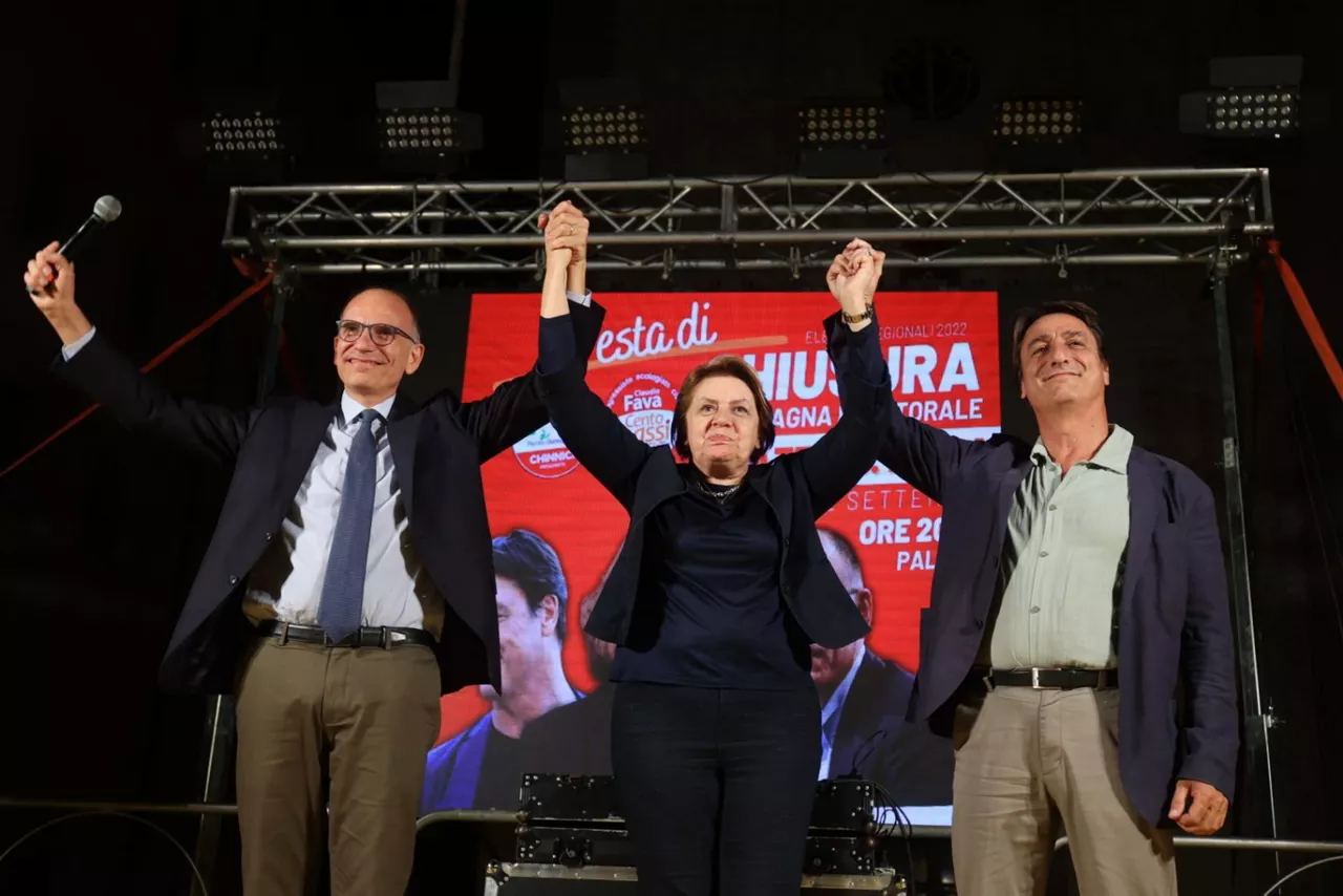 Enrico Letta en un acto de campaña. Foto: EFE