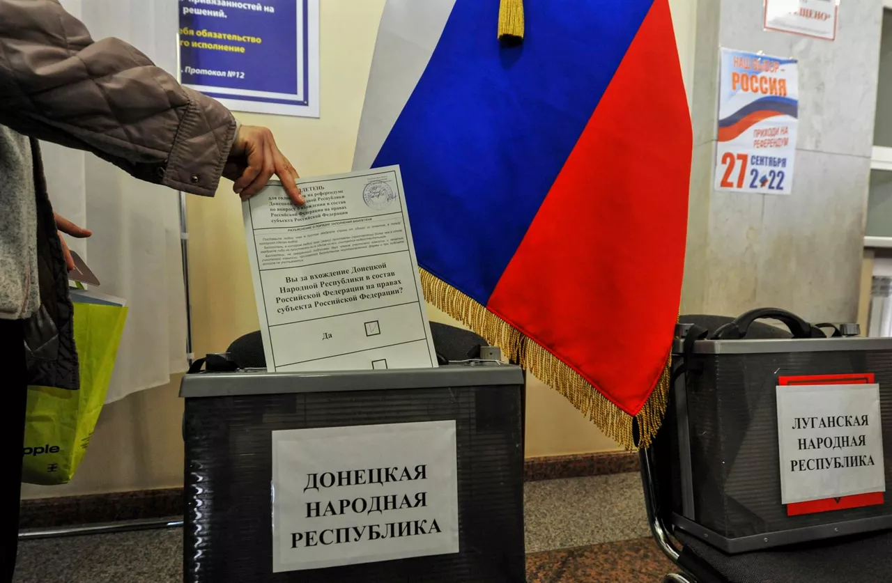 Votaciones en territorios ocupados por Rusia en Ucrania. Foto: EFE