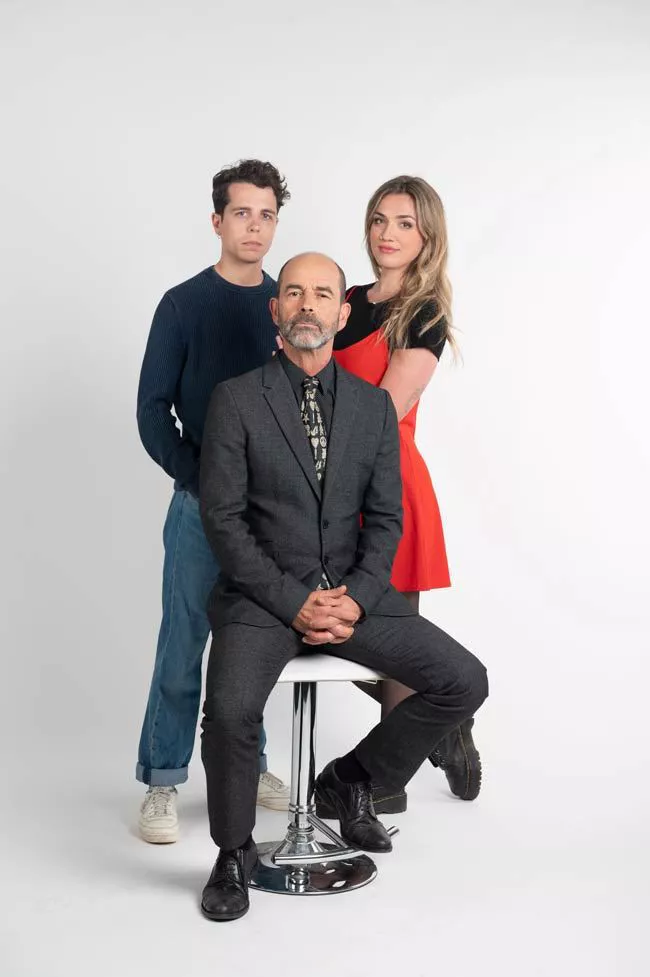 Koldo Olabarri, Joseba Apaolaza eta Ainhoa Etxebarria dira laneko aktoreak