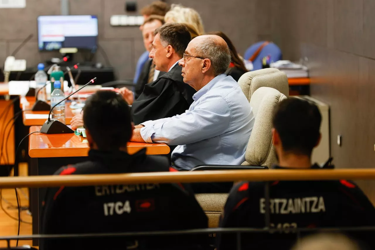 El asesino, en el primer día del juicio. Foto: EFE