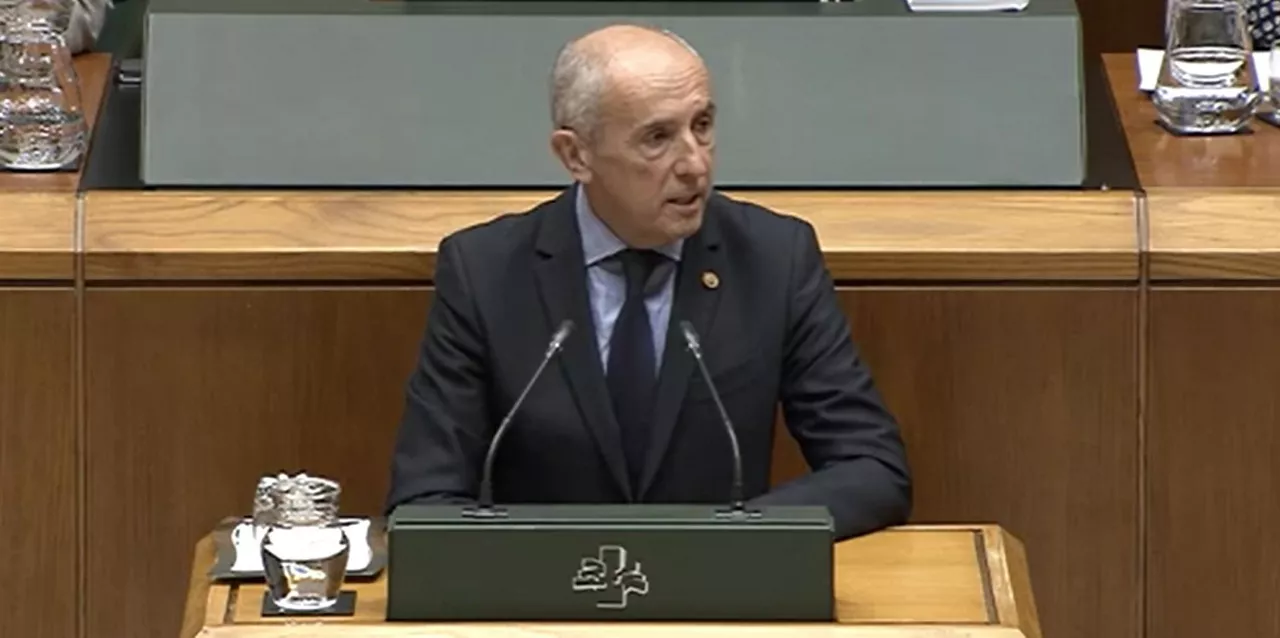 Josu Erkoreka, este viernes, en el Parlamento Vasco. Foto de un vídeo de EITB Media.