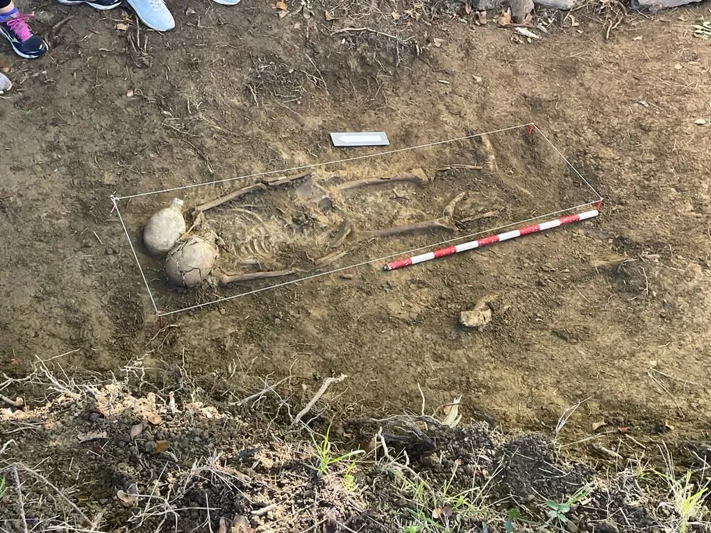 Un equipo de la Sociedad Aranzadi ha sido la encargada de la exhumación. Foto: Xabier Urteaga.