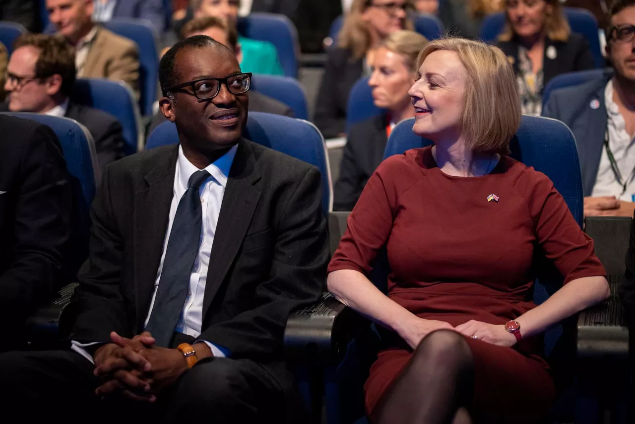 Kwarteng, junto con Truss, en el congreso anual de los conservadores en Birmingham.