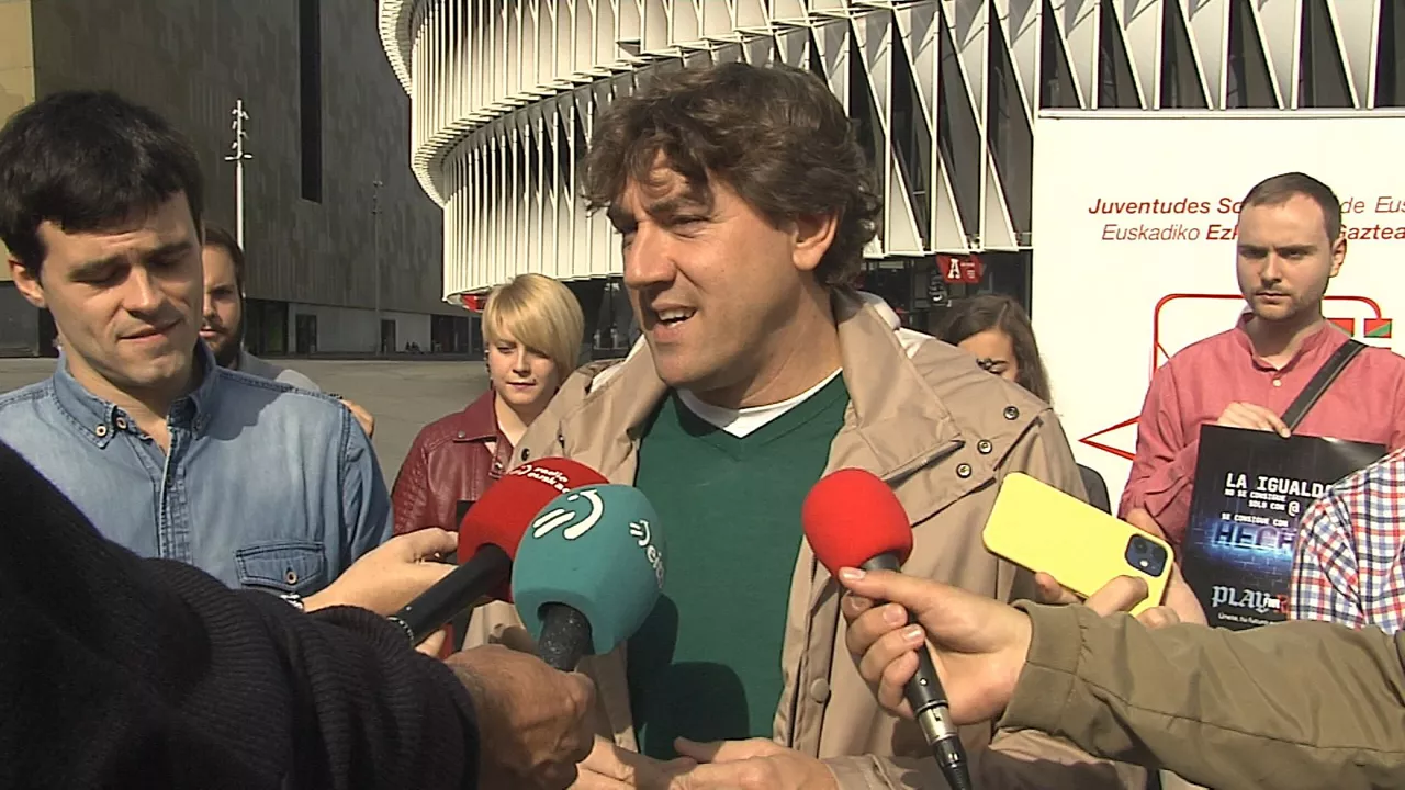 Eneko Andueza. Imagen obtenida de un vídeo de EITB Media.