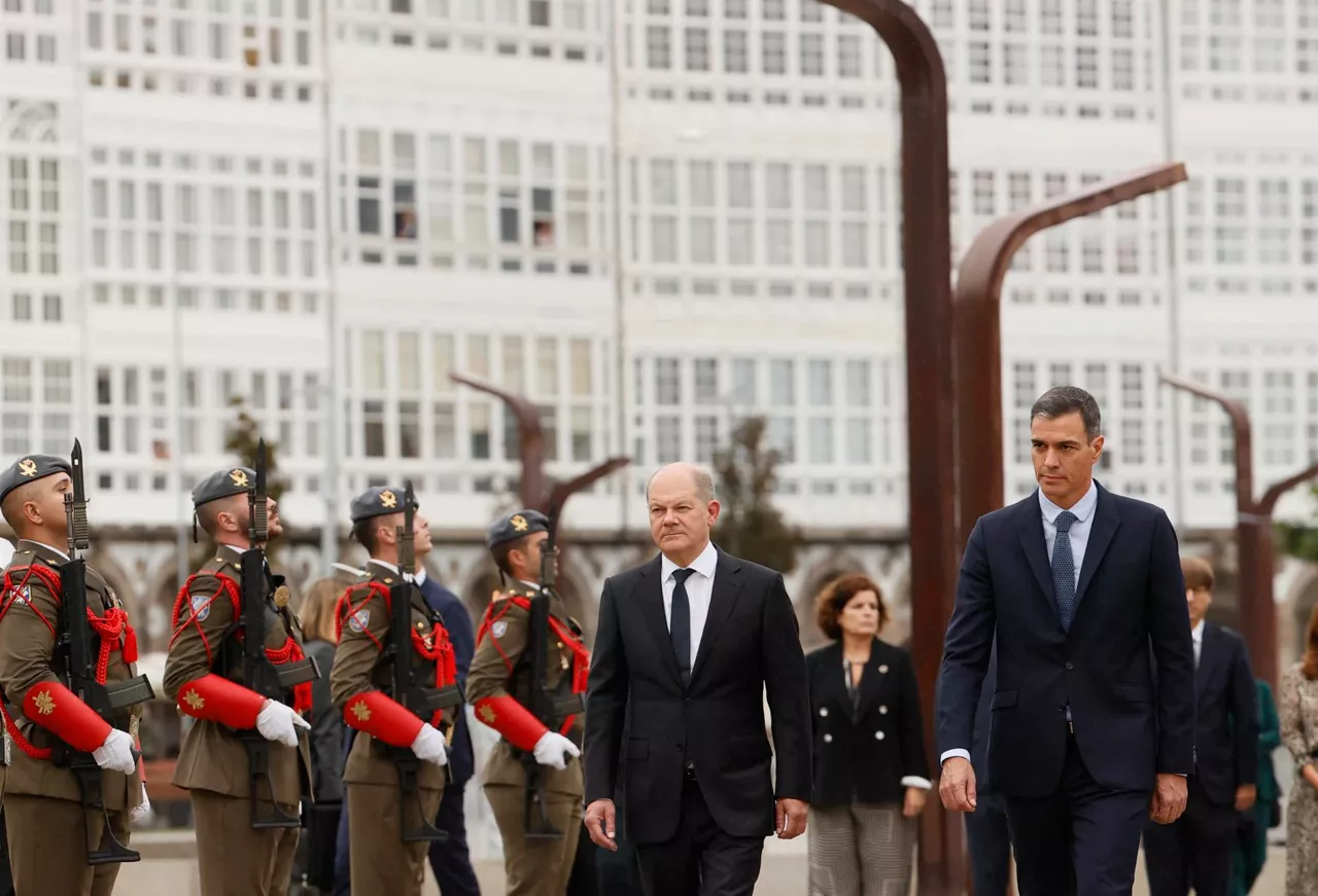 Scholz y Sánchez en A Coruña. Foto: EFE