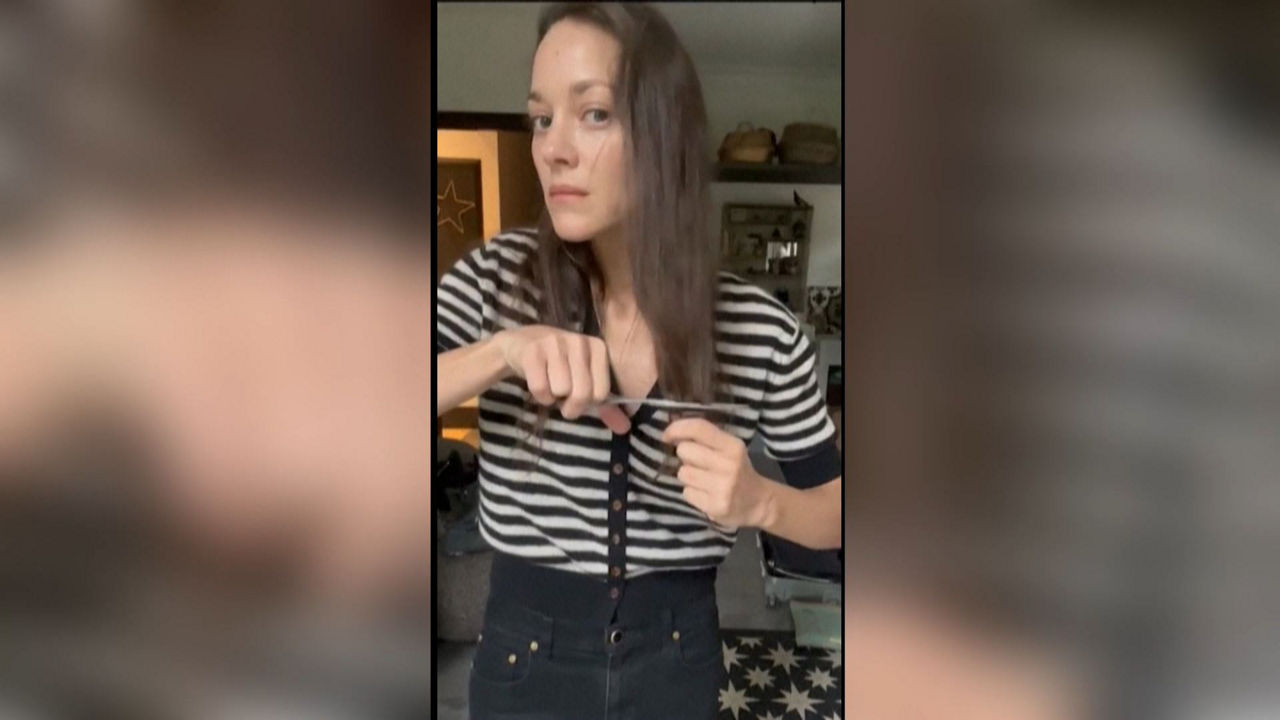 Actrices francesas cortándose el pelo