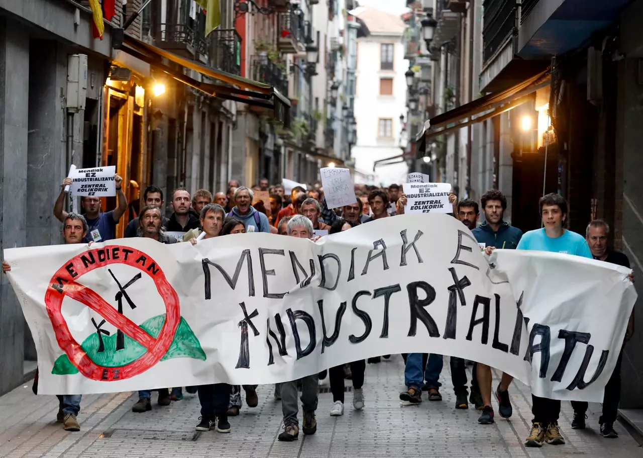azpeitia-manifestacion-eolicos-statkraft-efe