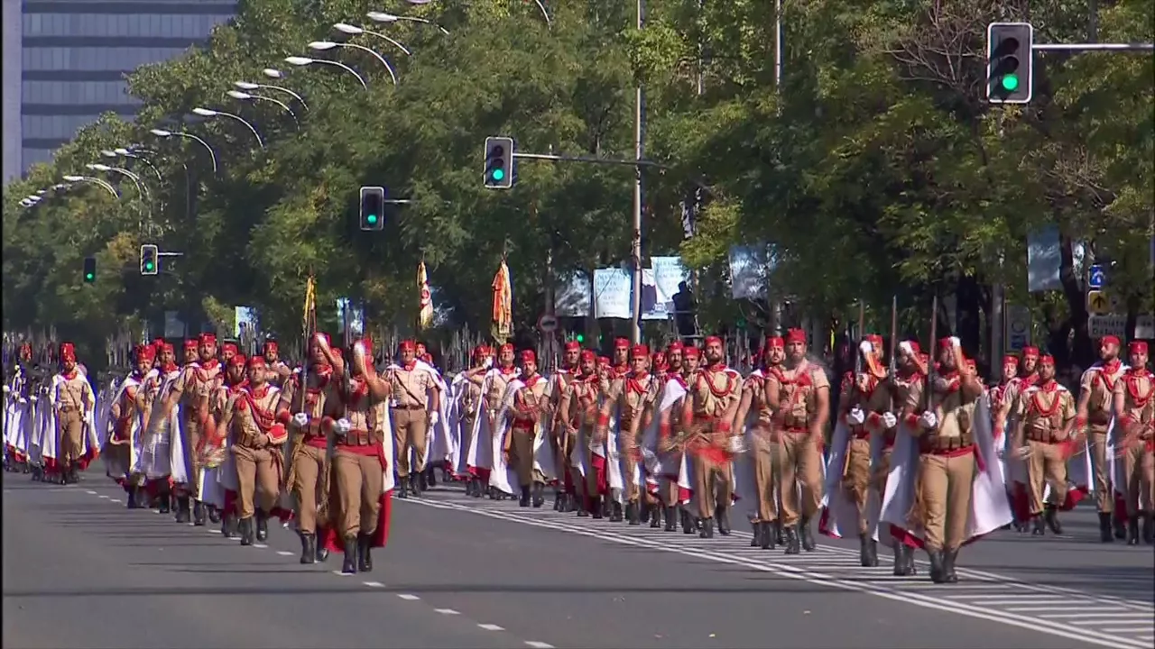 Desfile militarra. Agentzietako bideo batetik ateratako irudia.
