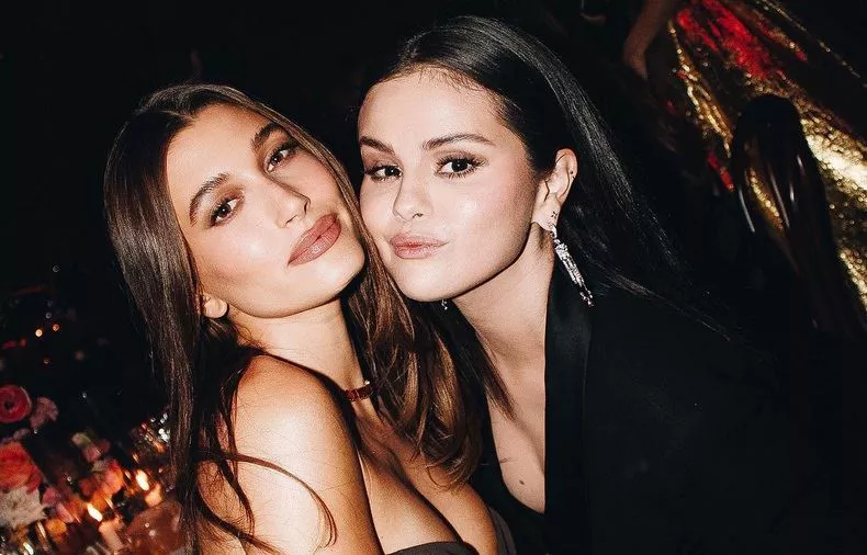 Hailey Bieber eta Selena Gomez