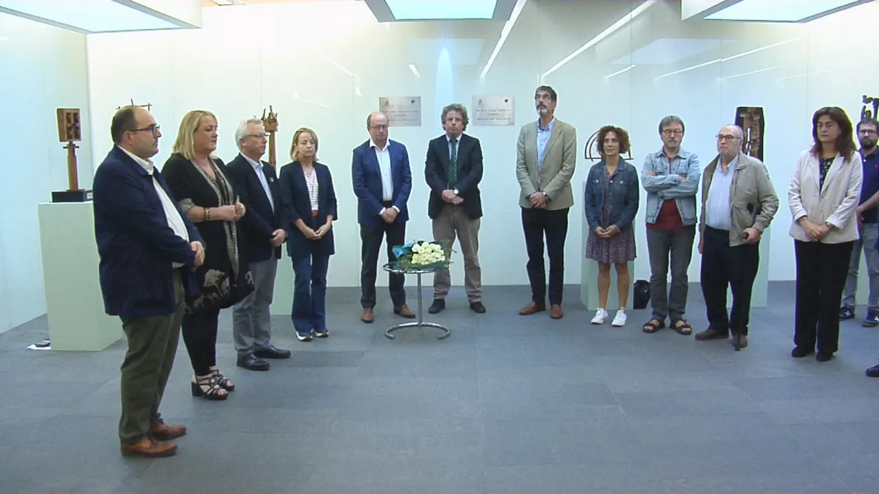 Homenaje a Arrese. Imagen obtenida de un vídeo de EITB Media.