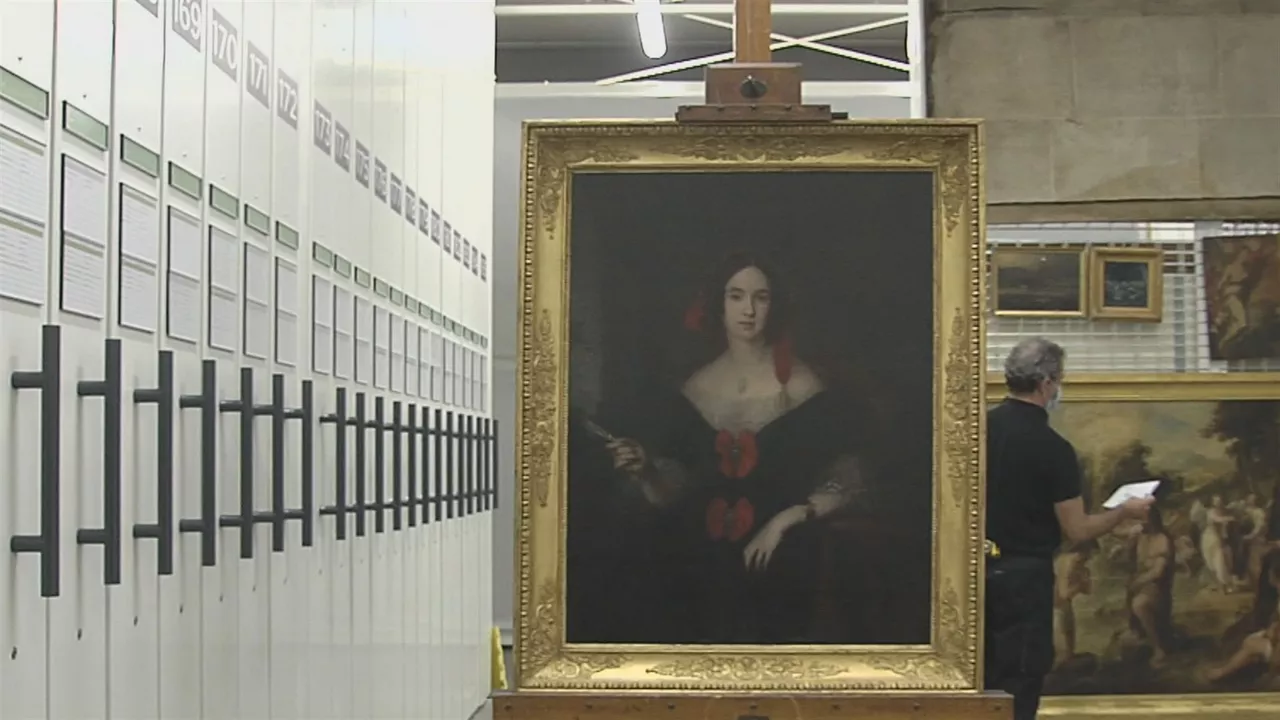 Prado museoaren biltegia. EITB Mediaren bideo batetik ateratako irudia.