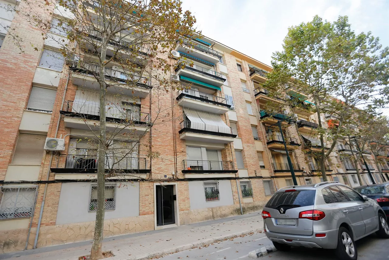 Imagen de la vivienda de Alcoy donde ha ocurrido el asesinato. Foto: EFE