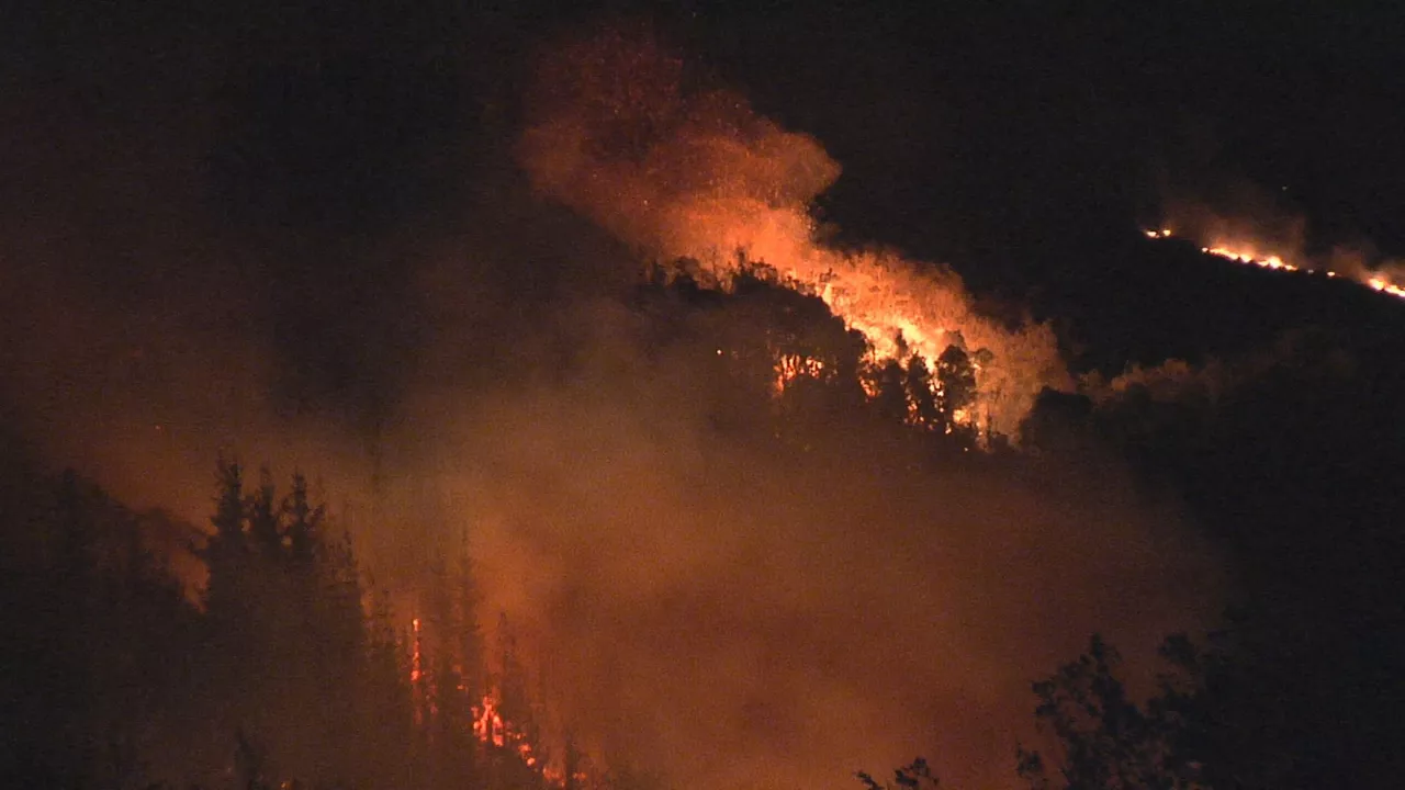 Incendio en Balmaseda. Imagen obtenida de un vídeo de EITB Media.