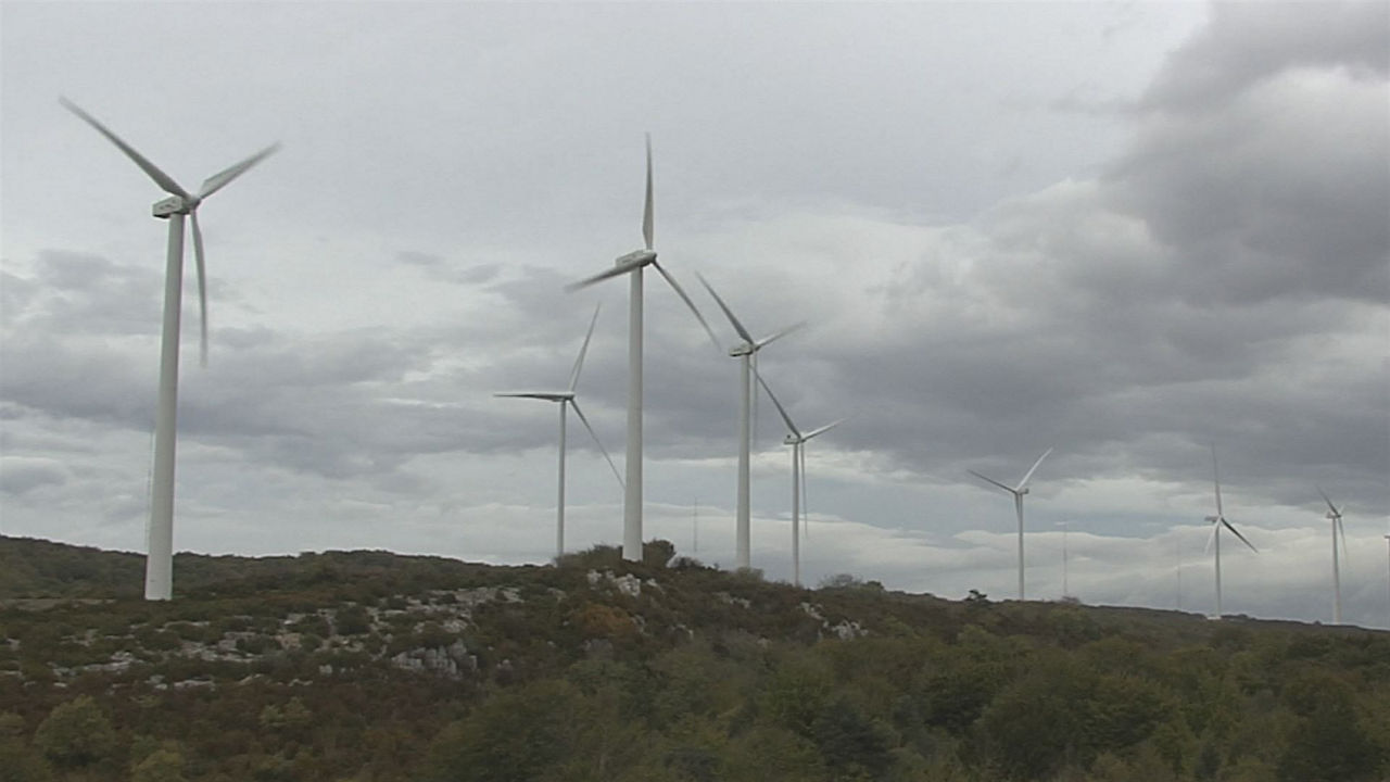 Parke eoliko bat. EITB Mediaren bideo batetik ateratako irudia.