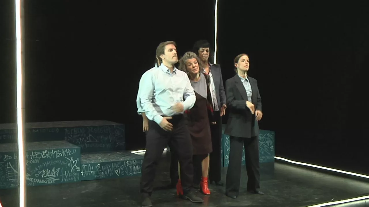 "Love and Money" antzezlana. EITB Mediaren bideo batetik ateratako irudia.