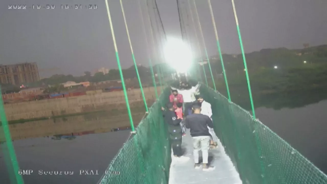 Momento del accidente. Imagen obtenida de un vídeo de Agencias.