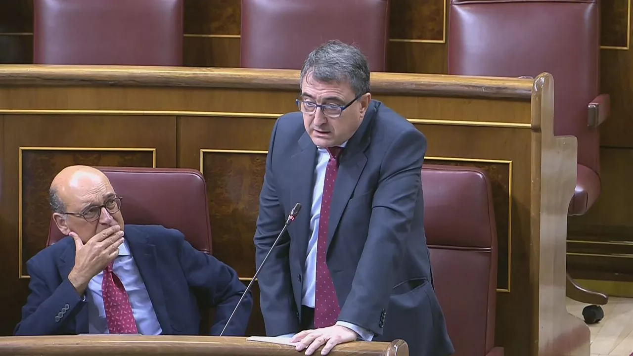 Aitor Esteban. Imagen obtenida de un vídeo de Agencias.
