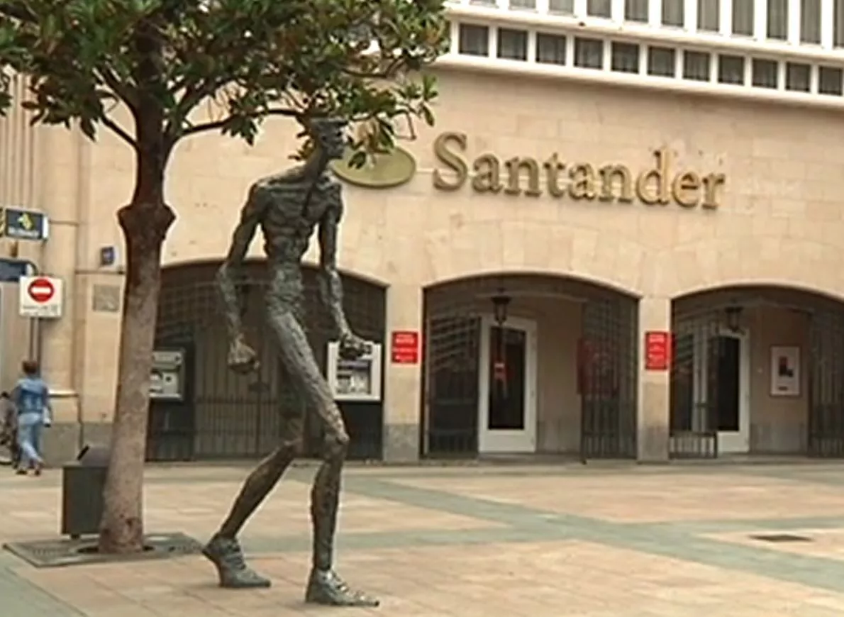 "El caminante" de Vitoria-Gasteiz