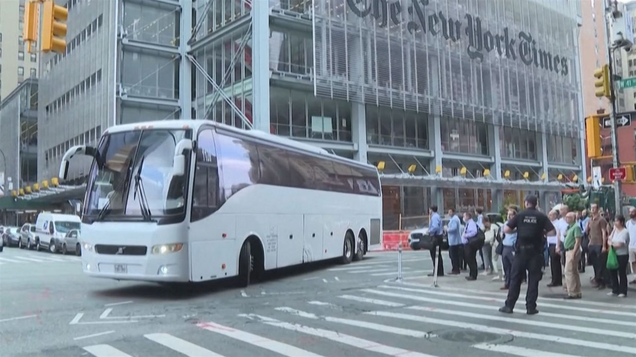 Autobusetako bat. EITB Mediaren bideo batetik ateratako irudia.