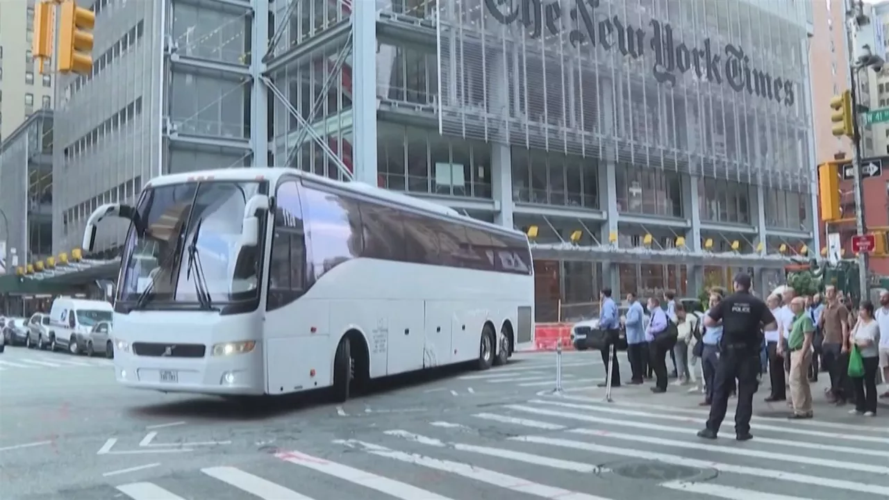 Autobusetako bat. EITB Mediaren bideo batetik ateratako irudia.