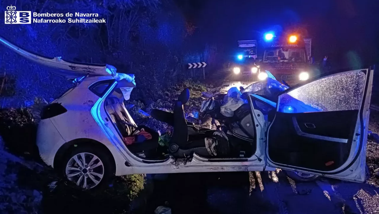 Imagen del accidente ocurrido en Igantzi. Foto: Bomberos/as de Navarra Twitter